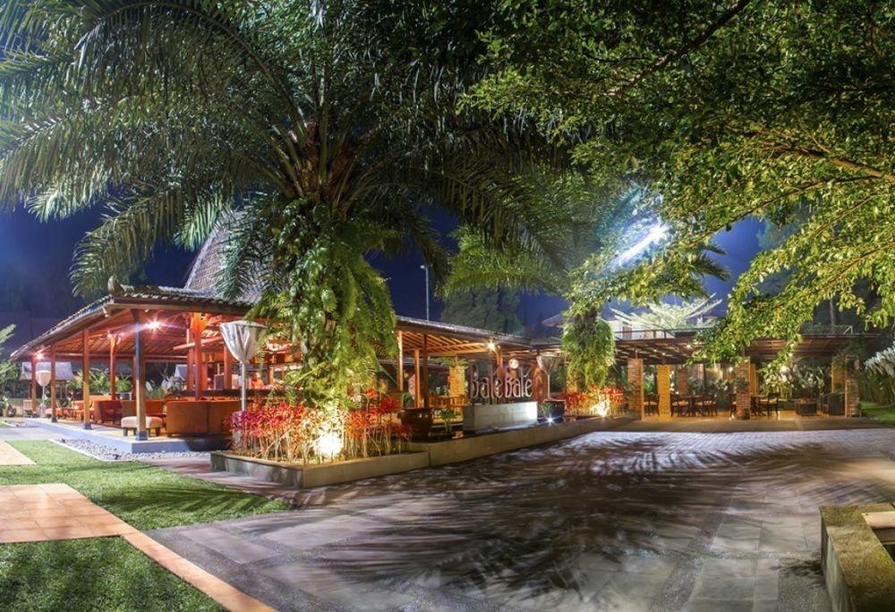 Puteri Gunung Hotel Lembang Exterior photo