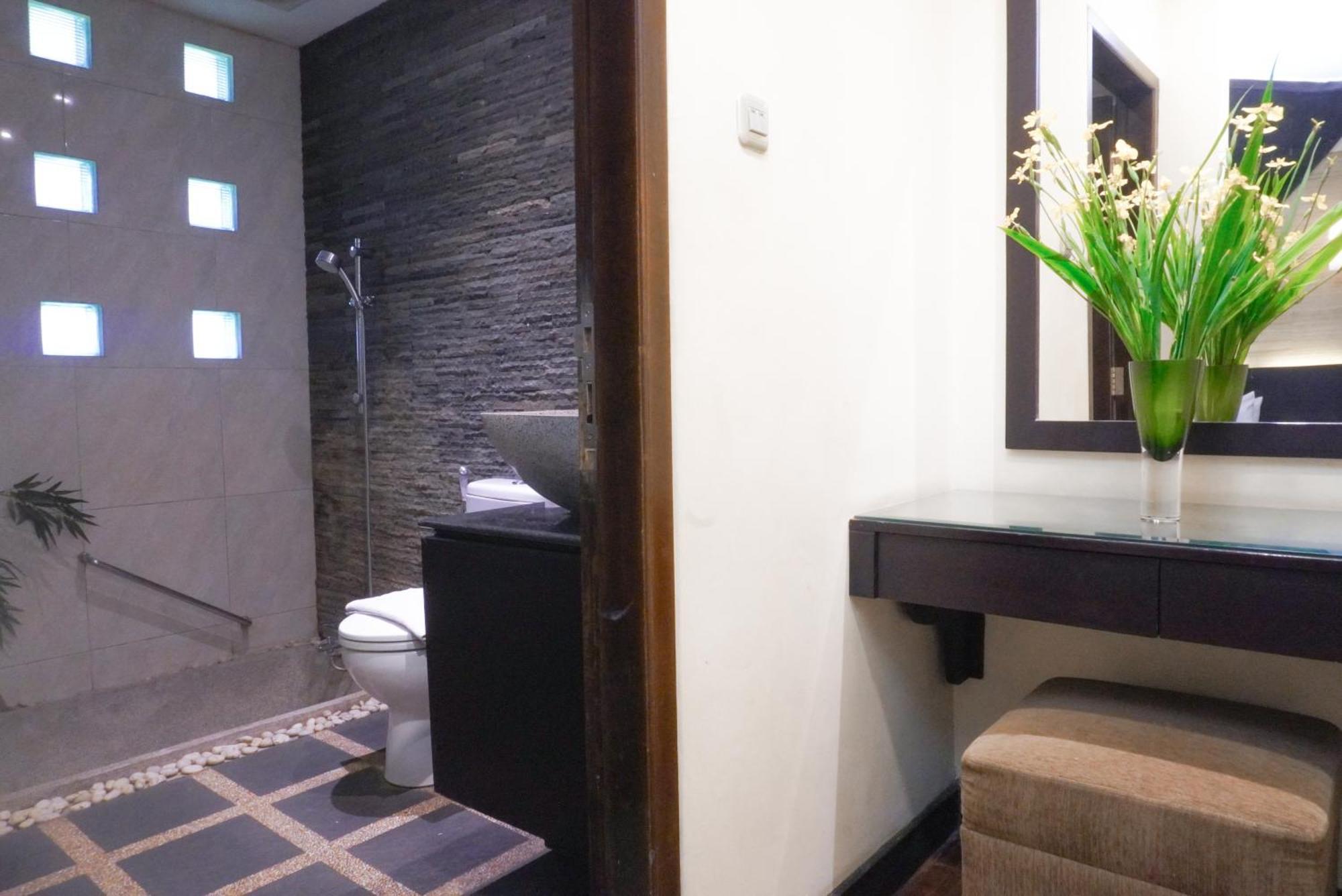 Puteri Gunung Hotel Lembang Exterior photo