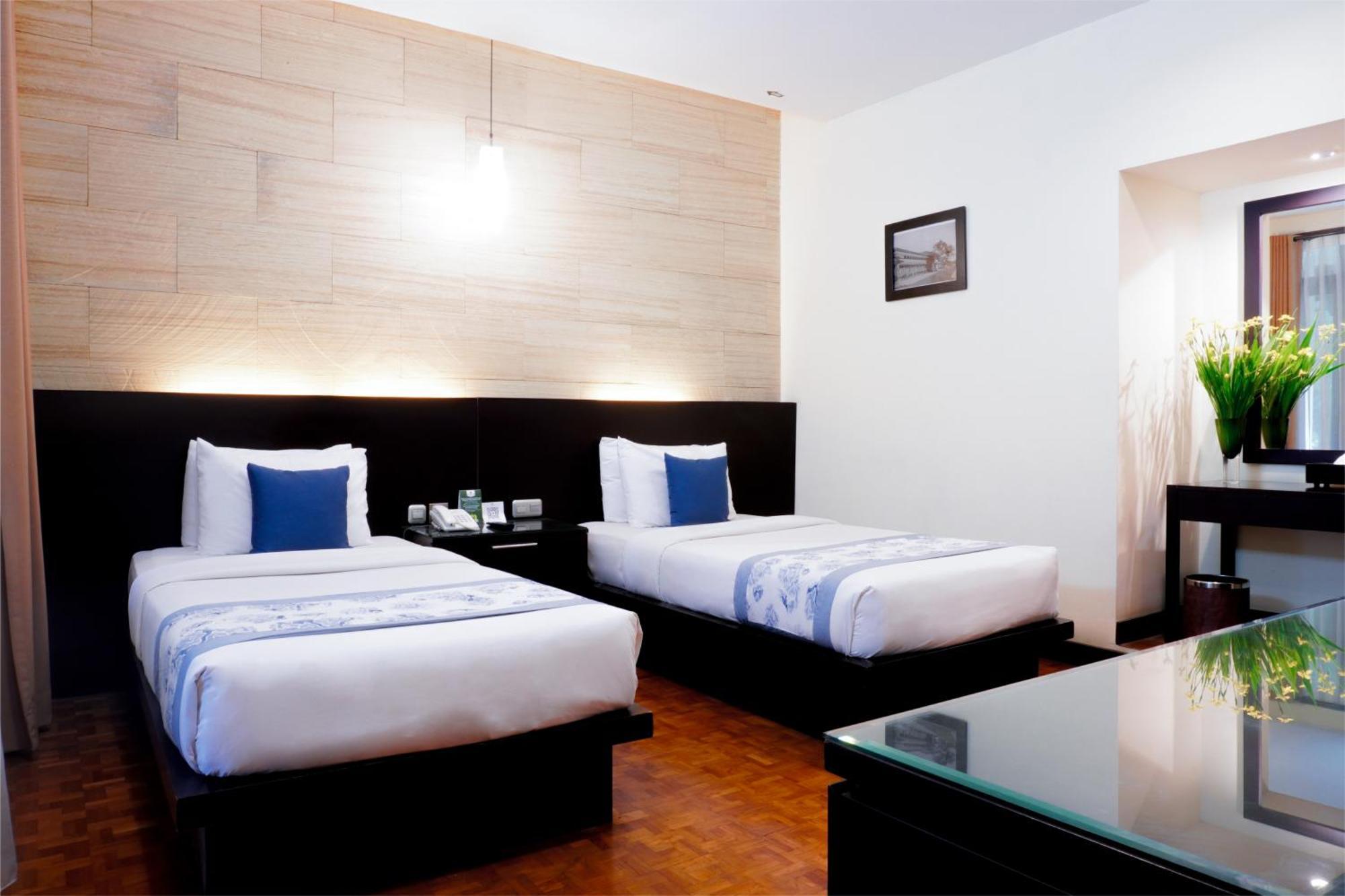 Puteri Gunung Hotel Lembang Exterior photo