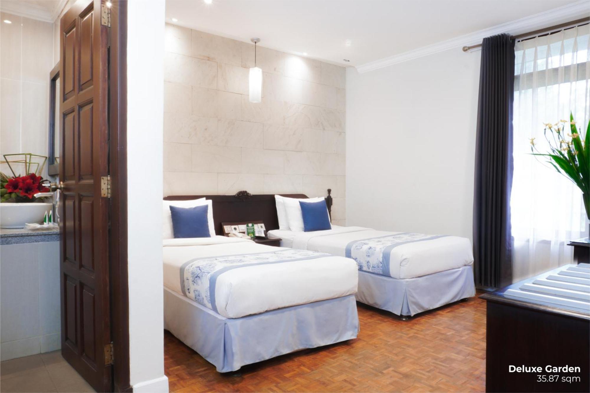 Puteri Gunung Hotel Lembang Exterior photo