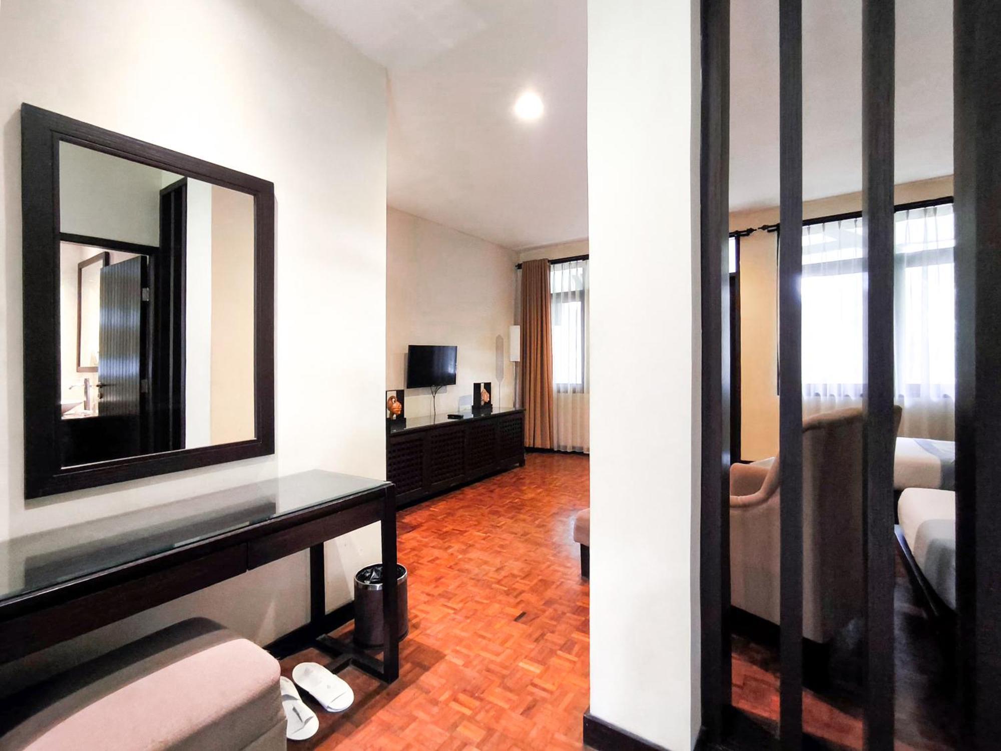 Puteri Gunung Hotel Lembang Exterior photo